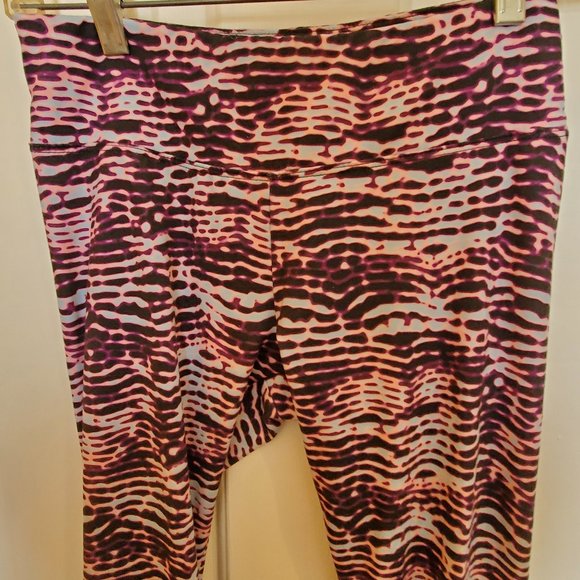 BALANCED COLLECTION Activewear Leggings - Picture 1 of 3